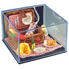 001.760/7 - Picnic basket, Miniature