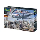 "Revell Modellbausatz mit Basiszubehör,Geschenkset 75th Anniversary ""Berliner L