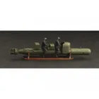 Model kit,1:35 S.L.C. Maiale 200 m. Crew (2)