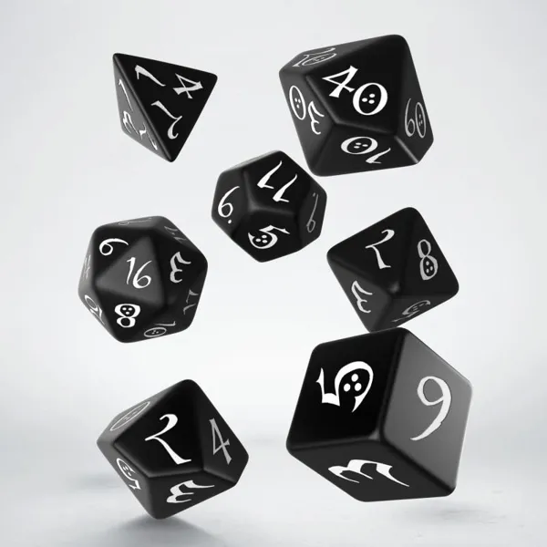 Q-Workshop - SCLE01 - Classic RPG black & white, dice set (7 pieces)