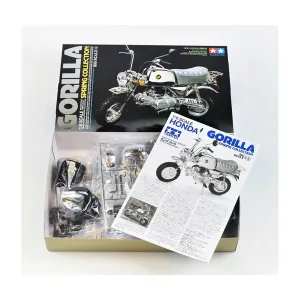 TAMIYA - 300016031 - Modellbausatz,1:6 Honda Gorilla Spring Collection